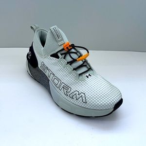 Under Armour Storm Sneakers NWOT Sz M 9/W 10.5